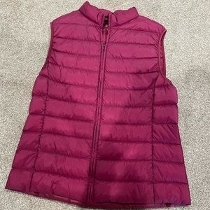 Uniqlo Ultra Light Down Vest size M